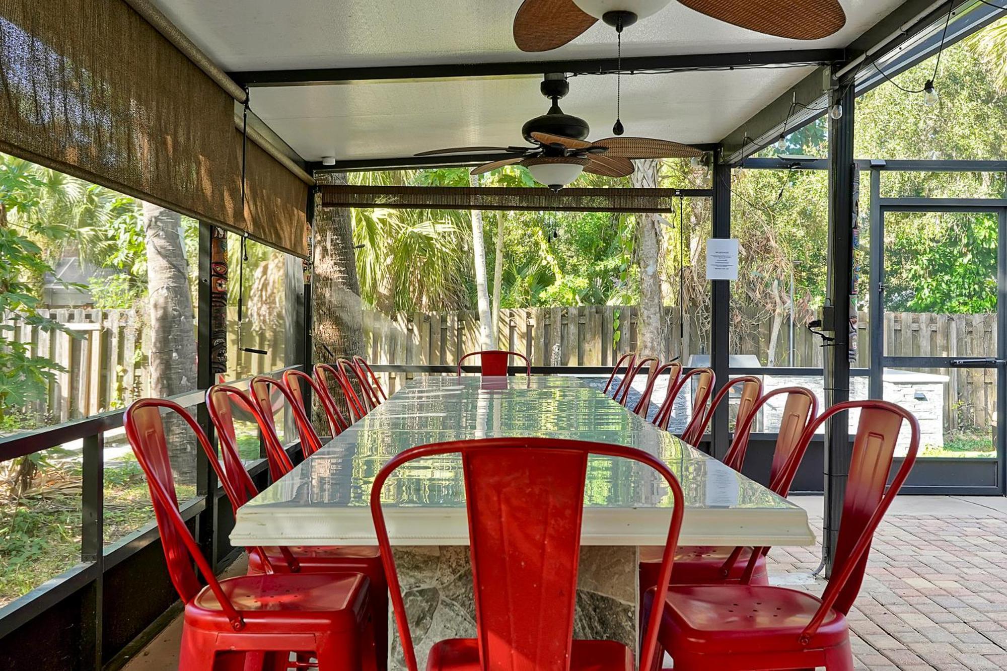 Poolside Cocoa Oasis W/ Tiki Bar! Villa Frontenac Exterior photo